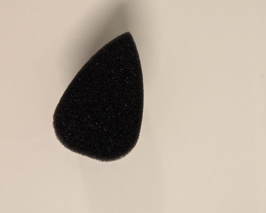 Schwamm, schwarz, Tropfen