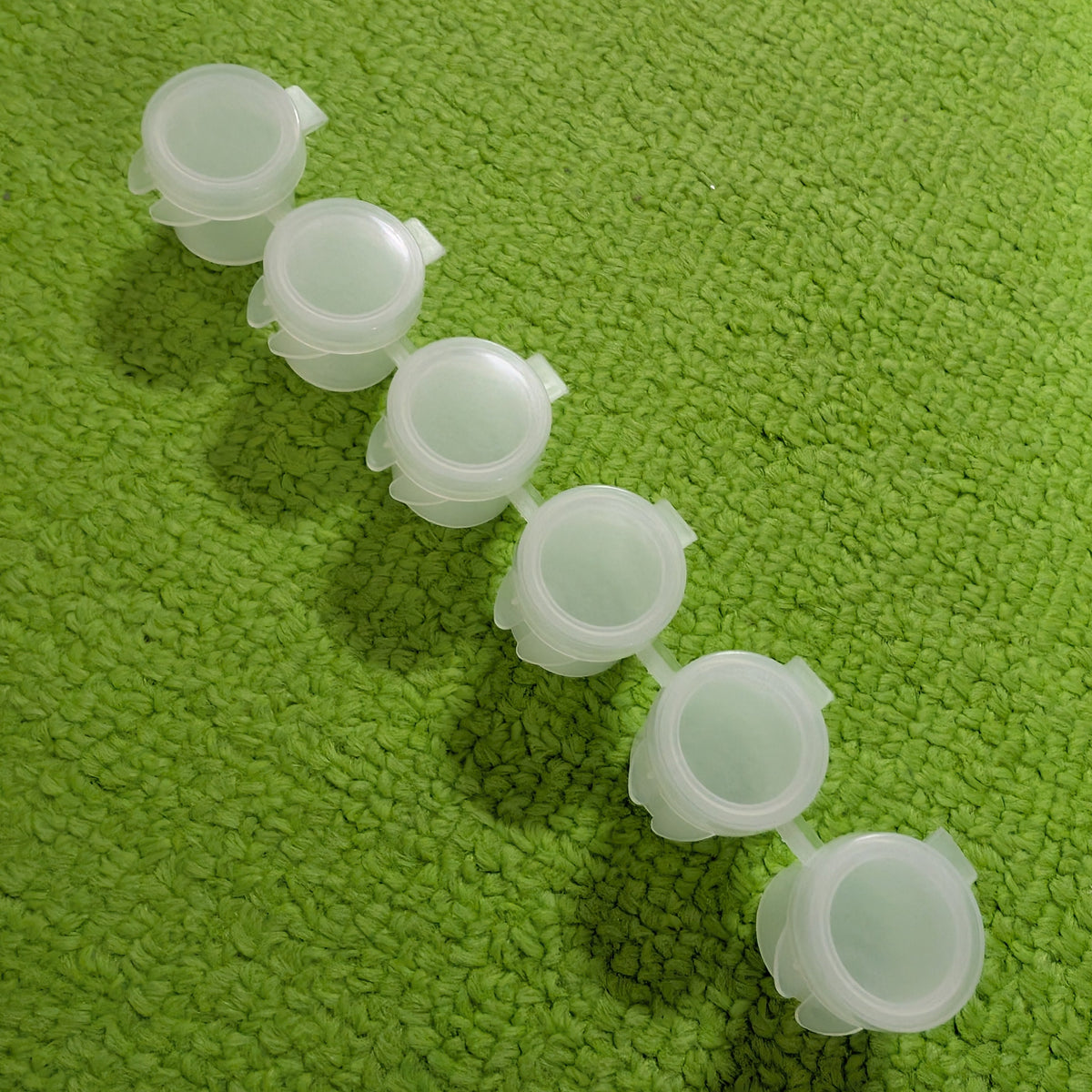 Farbtöpfchen